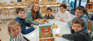 Jeux de société avec les grands-parents